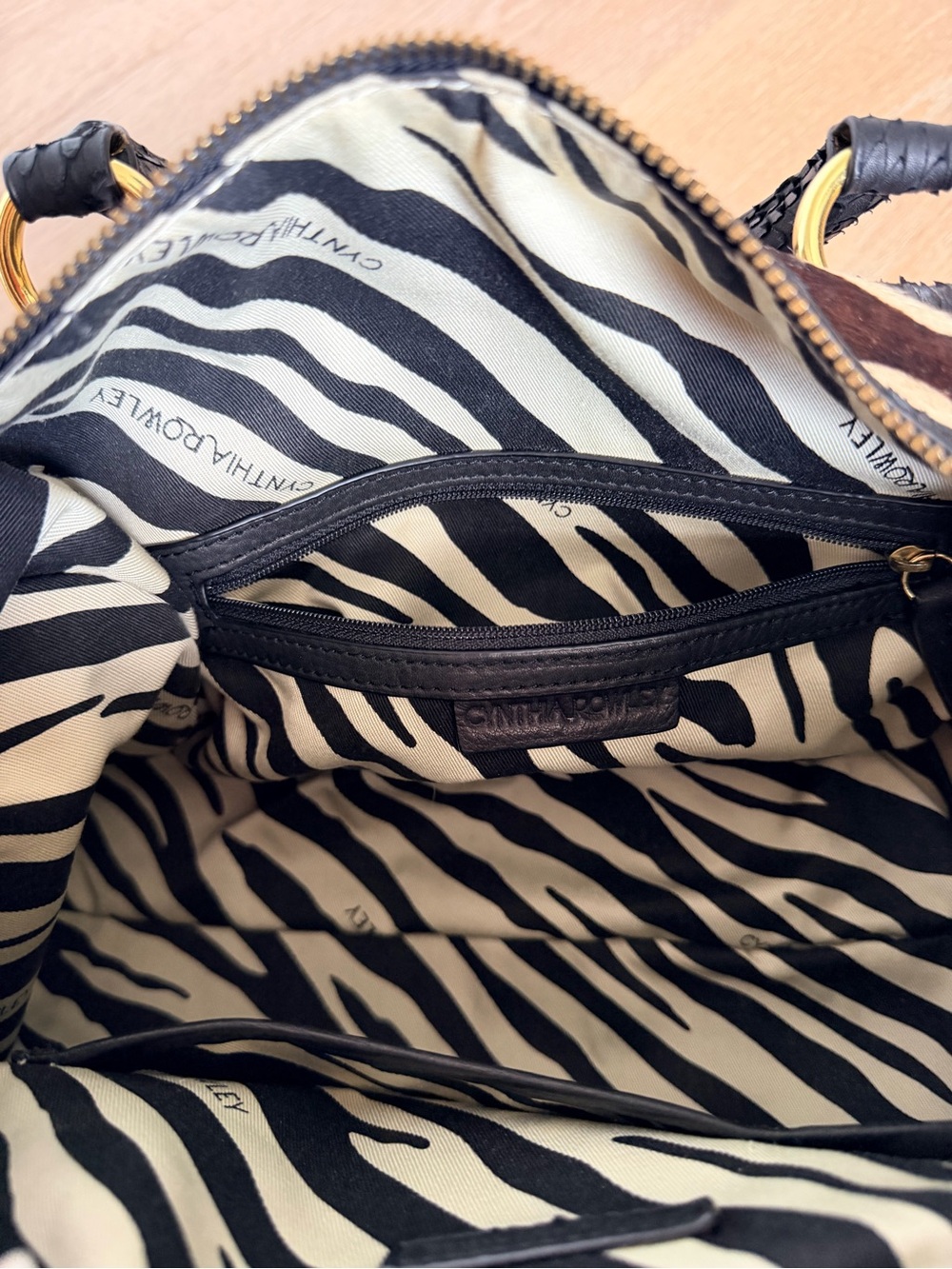 RARE Y2K Cynthia Rowley Zebra Cowhide Hair Leather Duffle Satchel Crossbody Bag - Picture 14 of 14